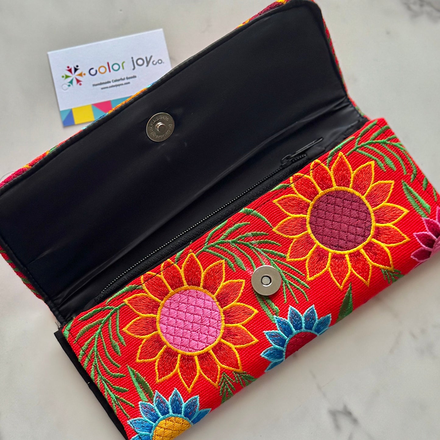 Handmade Embroidered Floral Wallet: Chiapas Mexican Clutch