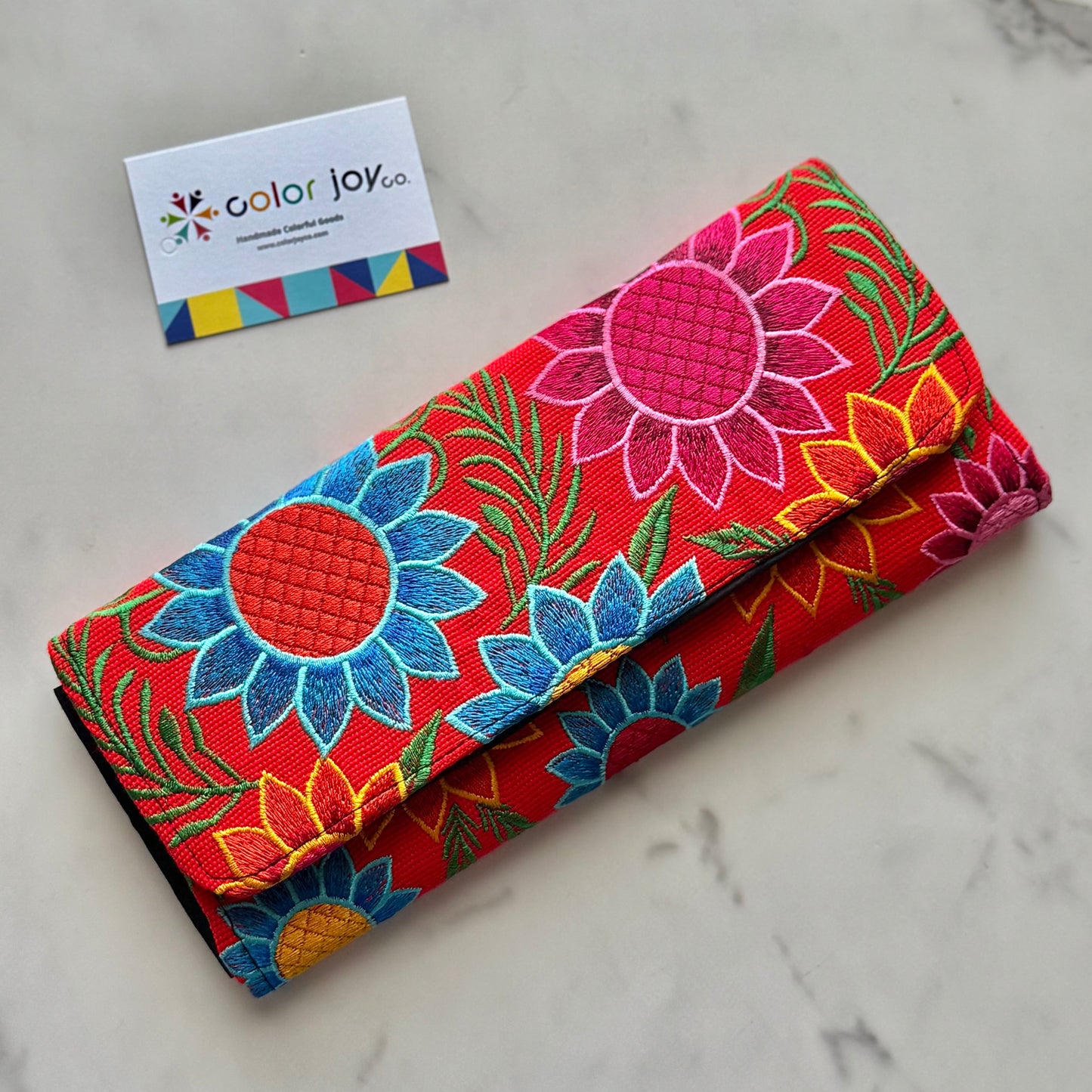 Handmade Embroidered Floral Wallet: Chiapas Mexican Clutch