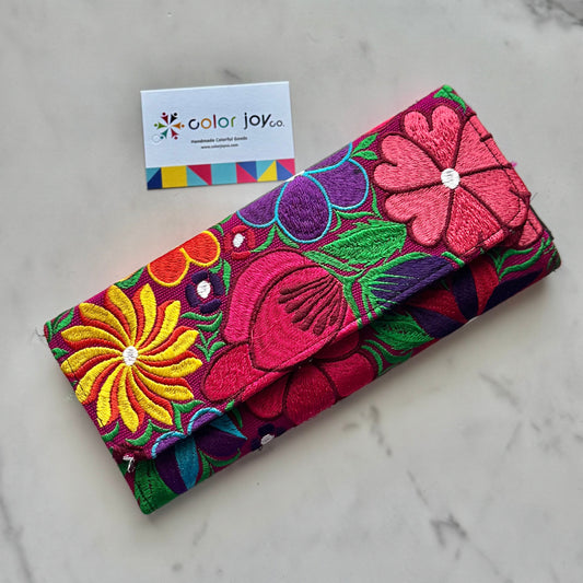 Handmade Embroidered Floral Wallet: Chiapas Mexican Clutch