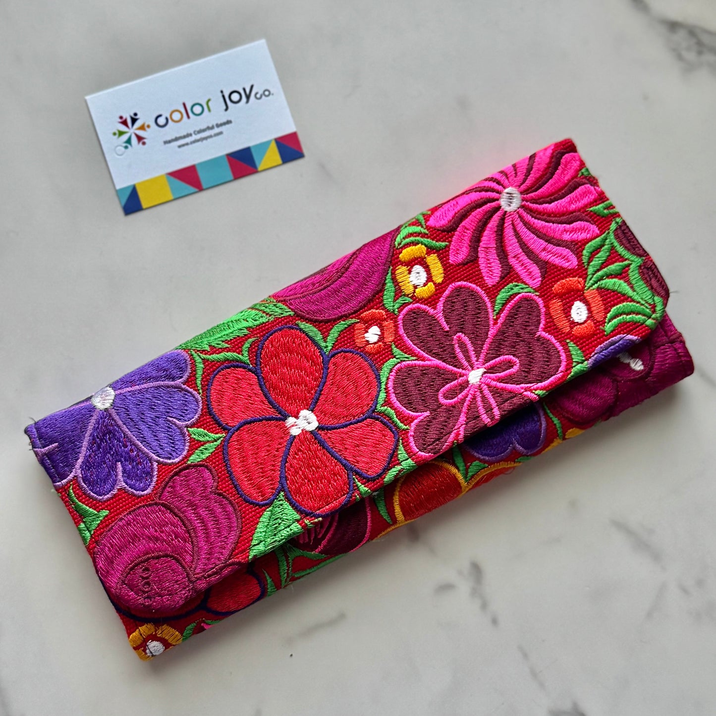 Handmade Embroidered Floral Wallet: Chiapas Mexican Clutch